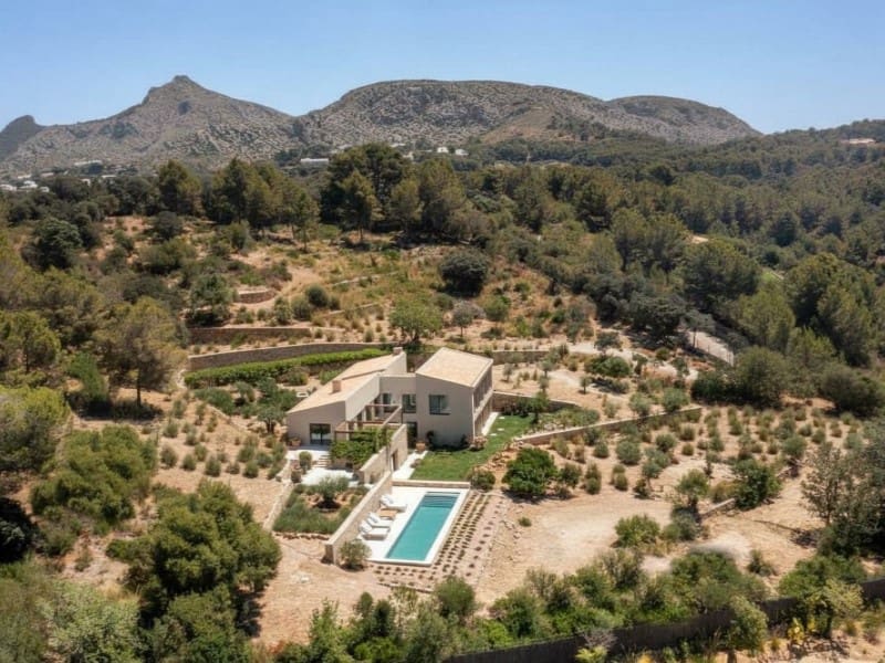 5 soveværelse Finca/Landehus til salg i Alcudia med swimmingpool garage - € 7.500.000 (Ref: 7516607)