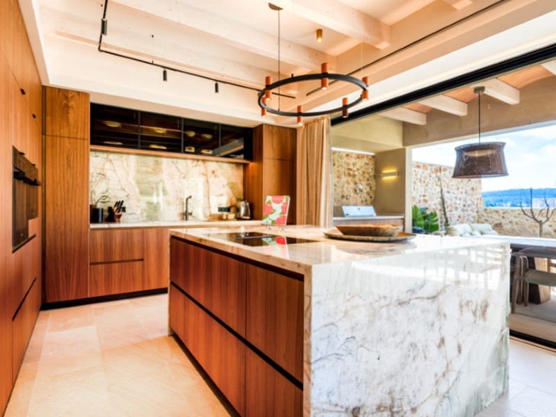 4 bedroom Villa for sale in Santa Maria del Cami with pool garage - € 2,500,000 (Ref: 7516611)