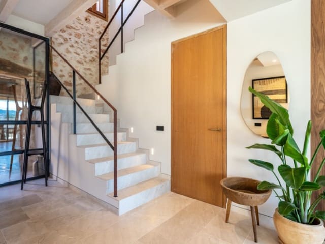 4 Zimmer Villa zu verkaufen in Santa María del Camí mit Pool Garage - 2.500.000 € (Ref: 7516611)