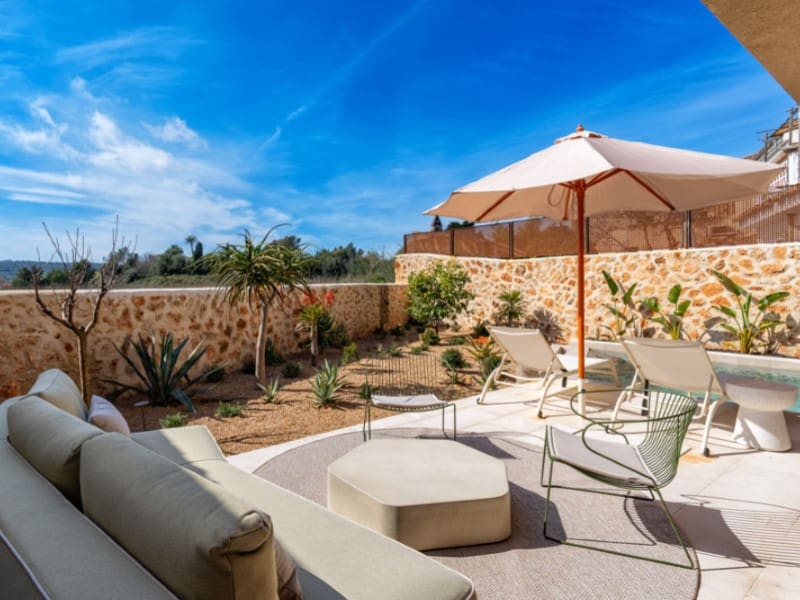 4 bedroom Villa for sale in Santa Maria del Cami with pool garage - € 2,500,000 (Ref: 7516611)