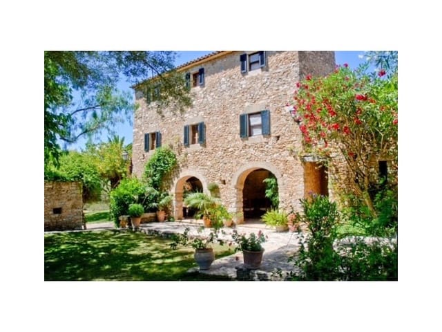 4 soveværelse Finca/Landehus til salg i Artà med swimmingpool - € 4.600.000 (Ref: 7516625)