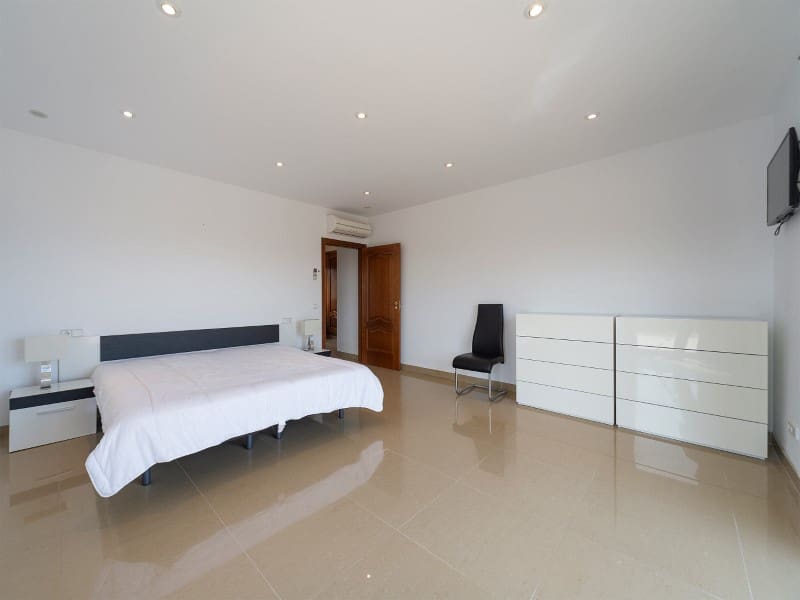 4 chambre Villa/Maison à vendre à Santa Ponsa avec piscine garage - 2 800 000 € (Ref: 7539932)