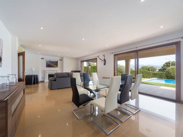 4 chambre Villa/Maison à vendre à Santa Ponsa, Calvià avec piscine garage - 2 800 000 € (Ref: 7539932)