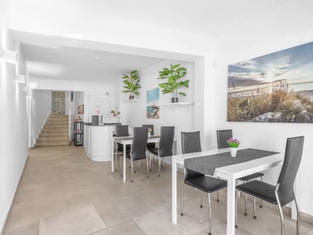 24 soveværelse Hotel til salg i L'Arenal / S'Arenal, Llucmajor med swimmingpool - € 3.950.000 (Ref: 7589726)