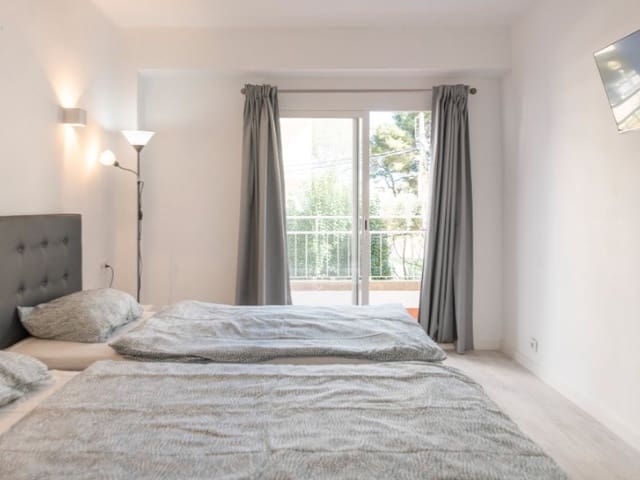 24 soveværelse Hotel til salg i L'Arenal / S'Arenal, Llucmajor med swimmingpool - € 3.950.000 (Ref: 7589726)