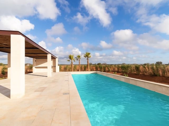 4 bedroom Finca/Country House for sale in Campos with pool garage - € 4,600,000 (Ref: 7590640)