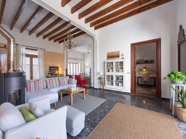 6 makuuhuone Huvila myytävänä paikassa Colonia de Sant Jordi, Ses Salines mukana 
autotalli - 1 980 000 € (Ref: 7608138)