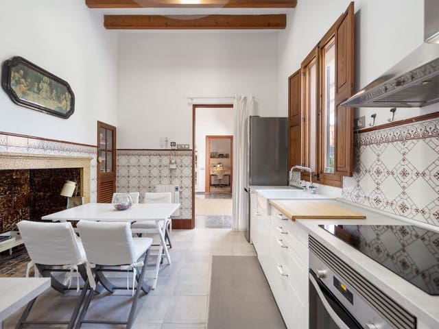 6 makuuhuone Huvila myytävänä paikassa Colonia de Sant Jordi, Ses Salines mukana 
autotalli - 1 980 000 € (Ref: 7608138)