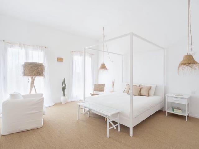 5 soveværelse Finca/Landehus til salg i Sineu med garage - € 7.900.000 (Ref: 7625737)