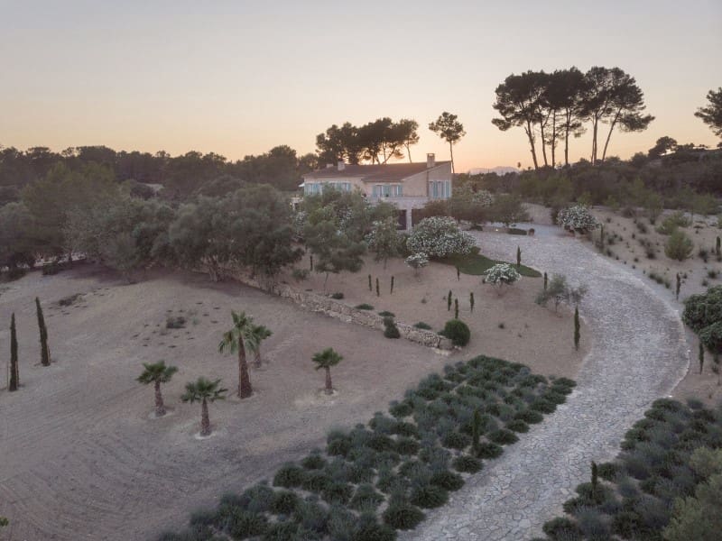 5 soveværelse Finca/Landehus til salg i Sineu med garage - € 7.900.000 (Ref: 7625737)