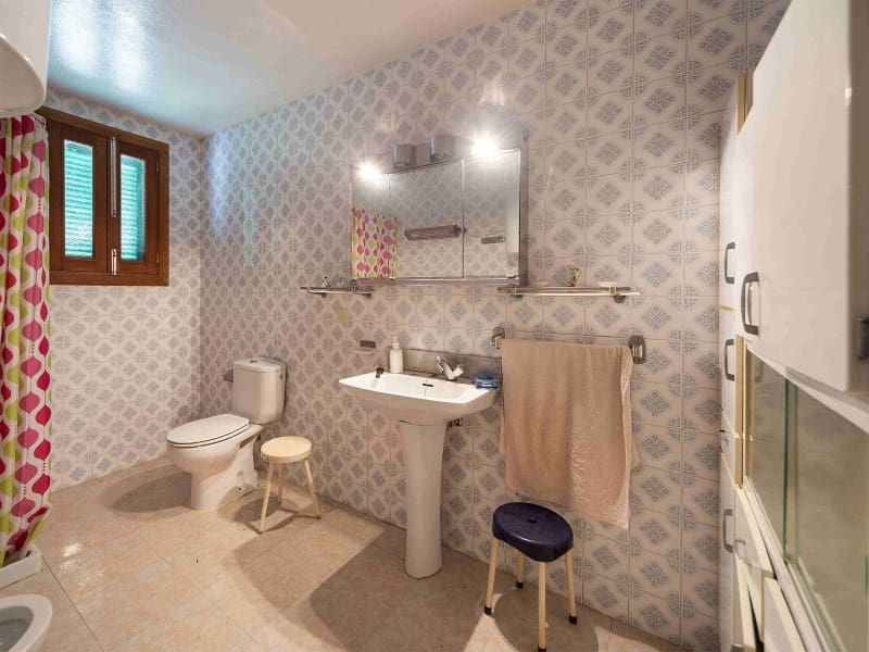 Chalet de 9 habitaciones en Santa María del Camí en venta con garaje - 1.200.000 € (Ref: 7663853)