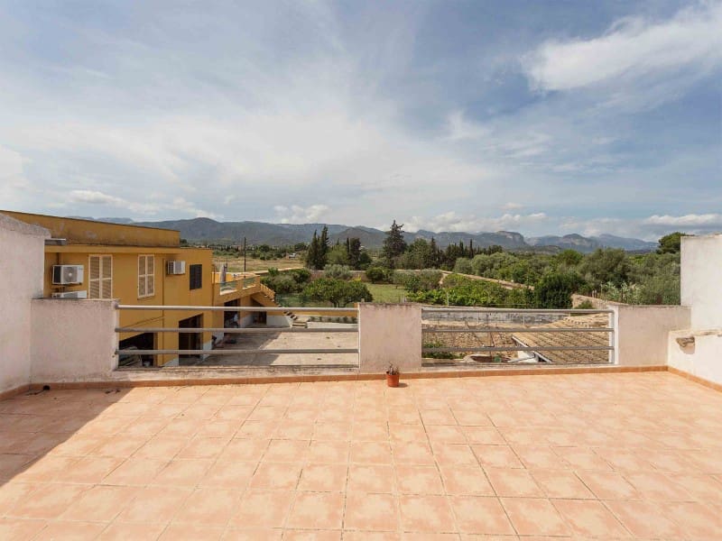 Chalet de 9 habitaciones en Santa María del Camí en venta con garaje - 1.200.000 € (Ref: 7663853)