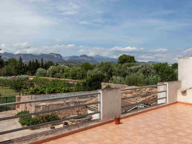 Chalet de 9 habitaciones en Santa María del Camí en venta con garaje - 1.200.000 € (Ref: 7663853)