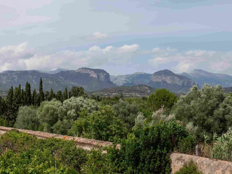 Chalet de 9 habitaciones en Santa María del Camí en venta con garaje - 1.200.000 € (Ref: 7663853)