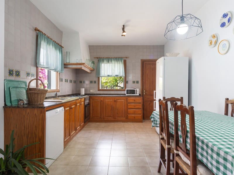 5 soverom Villa til salgs i Alaro med garasje - € 894 000 (Ref: 7666024)