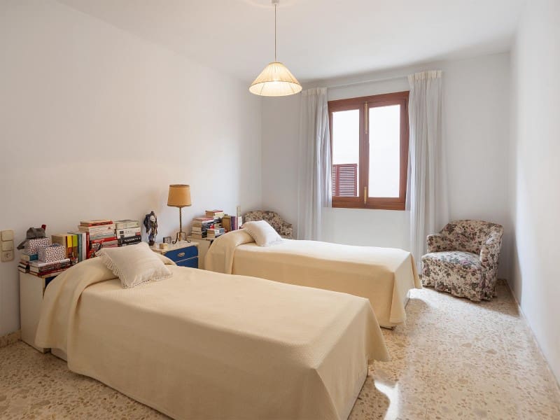 5 soverom Villa til salgs i Alaro med garasje - € 894 000 (Ref: 7666024)