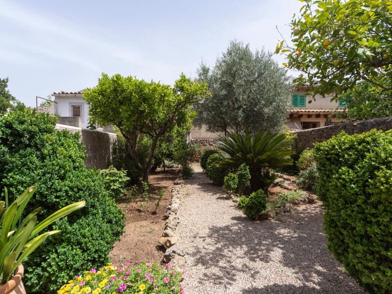 5 soverom Villa til salgs i Alaro med garasje - € 894 000 (Ref: 7666024)