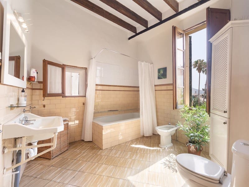 8 soveværelse Villa til salg i Alaro - € 1.490.000 (Ref: 7696126)