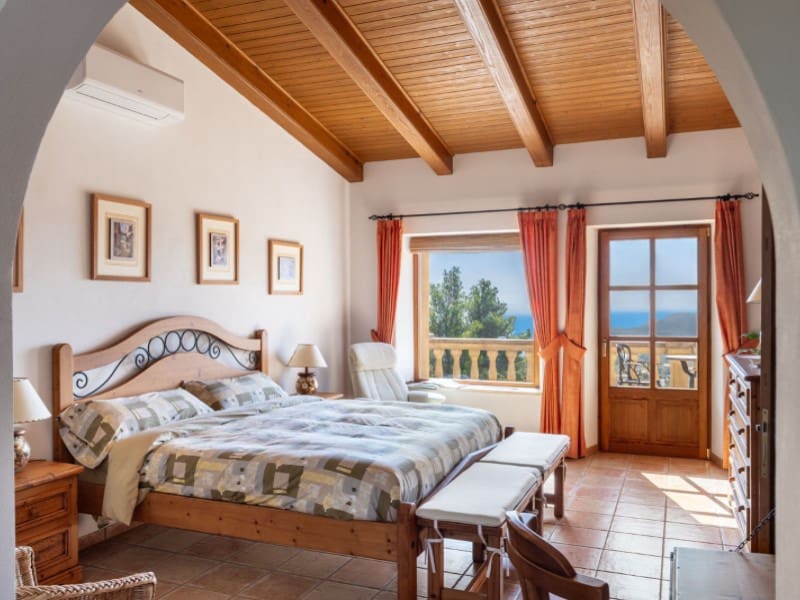 4 soveværelse Finca/Landehus til salg i Galilea med swimmingpool garage - € 2.380.000 (Ref: 7766729)