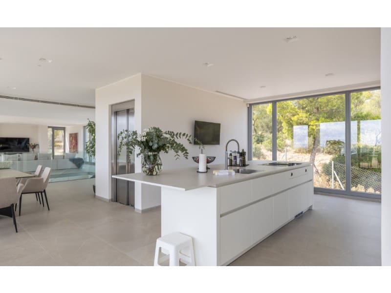 5 soveværelse Villa til salg i Palmanova med swimmingpool garage - € 4.450.000 (Ref: 7771524)