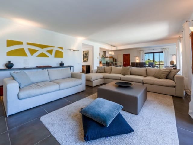 4 slaapkamer Finca/Landhuis te koop in Capdepera met zwembad - € 2.980.000 (Ref: 7775827)