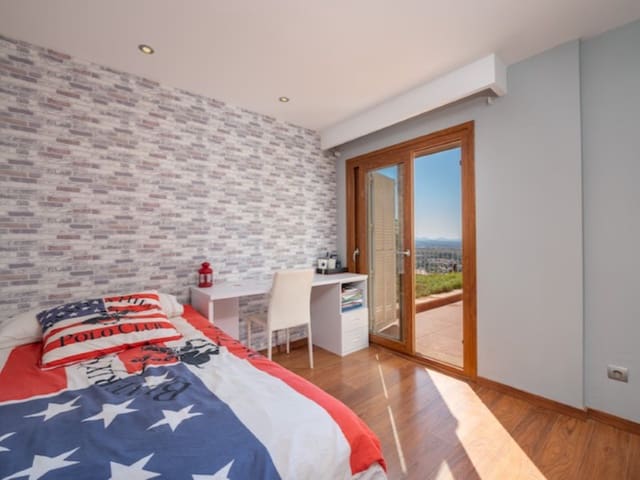 8 soverom Villa til salgs i Palmanyola, Bunyola med svømmebasseng garasje - € 2 190 000 (Ref: 7787649)