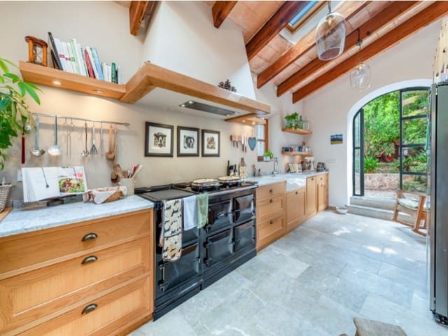 Finca/Casa Rural de 4 habitaciones en Sóller en venta con piscina - 5.400.000 € (Ref: 7832814)