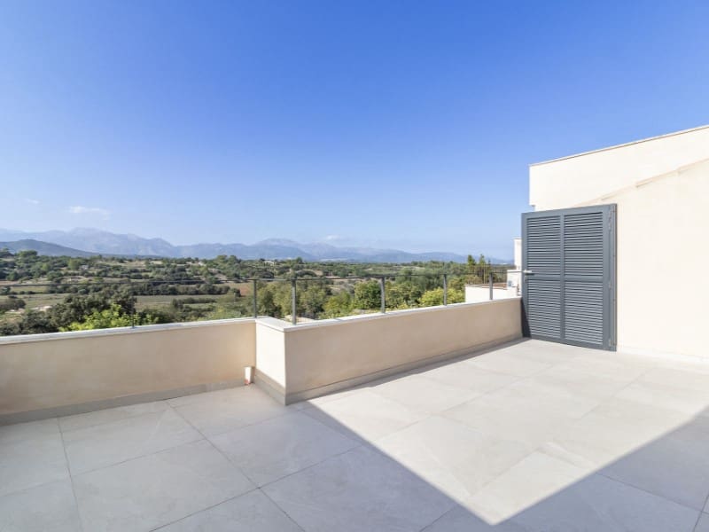 3 soveværelse Villa til salg i Llubi med swimmingpool garage - € 1.320.000 (Ref: 7840702)