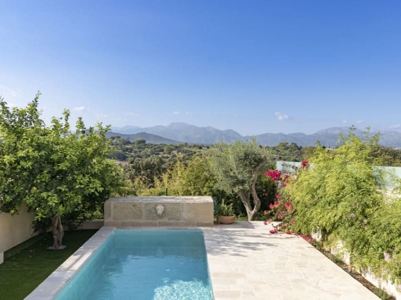 3 soveværelse Villa til salg i Llubi med swimmingpool garage - € 1.320.000 (Ref: 7840702)