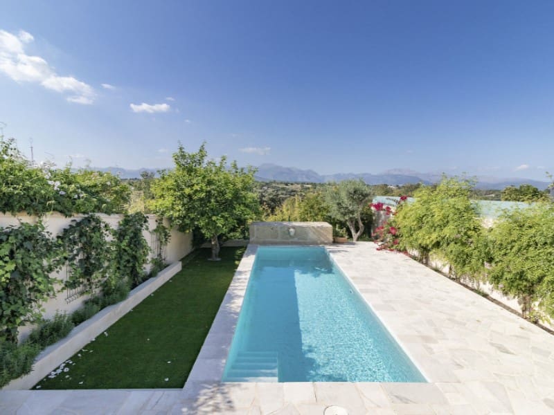 3 soveværelse Villa til salg i Llubi med swimmingpool garage - € 1.320.000 (Ref: 7840702)