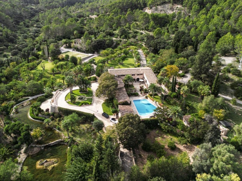 12 slaapkamer Finca/Landhuis te koop in Establiments met zwembad garage - € 24.500.000 (Ref: 7888910)