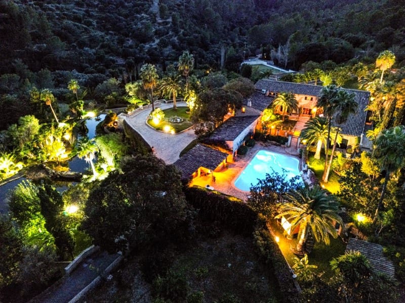 12 slaapkamer Finca/Landhuis te koop in Establiments met zwembad garage - € 24.500.000 (Ref: 7888910)