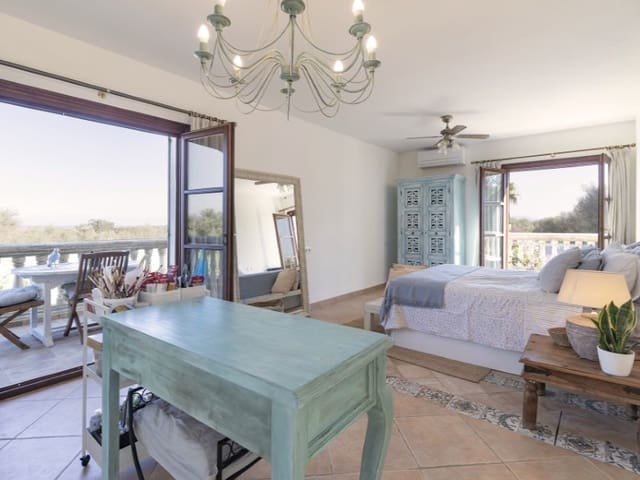 3 slaapkamer Finca/Landhuis te koop in Muro - € 1.780.000 (Ref: 7938238)