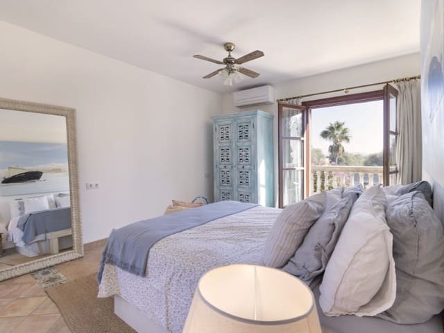 3 slaapkamer Finca/Landhuis te koop in Muro - € 1.780.000 (Ref: 7938238)