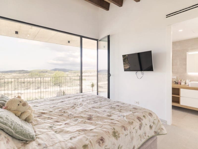 2 soveværelse Finca/Landehus til salg i Montuiri med swimmingpool garage - € 2.390.000 (Ref: 7938239)