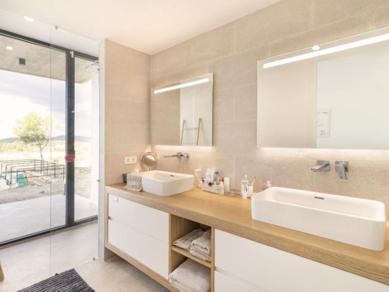 2 soveværelse Finca/Landehus til salg i Montuiri med swimmingpool garage - € 2.390.000 (Ref: 7938239)