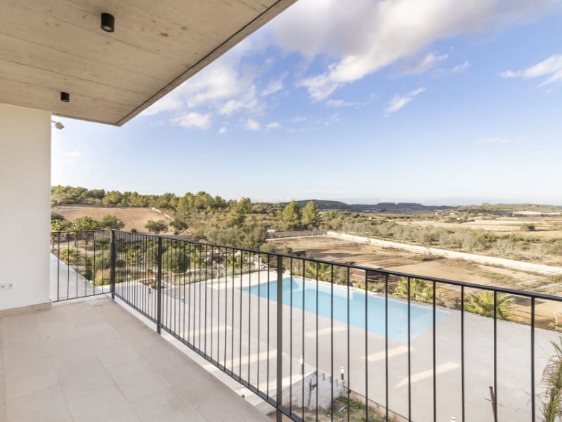 2 soveværelse Finca/Landehus til salg i Montuiri med swimmingpool garage - € 2.390.000 (Ref: 7938239)