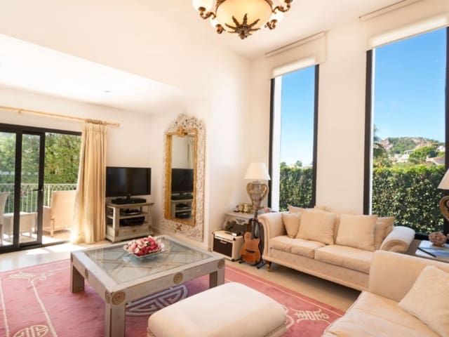 3 soverom Villa til salgs i Puerto de Andratx, Andratx med svømmebasseng garasje - € 3 550 000 (Ref: 8010759)