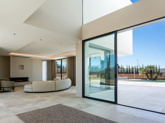 5 soverom Villa til salgs i Son Gual, Palma de Mallorca med svømmebasseng garasje - € 6 900 000 (Ref: 8066353)