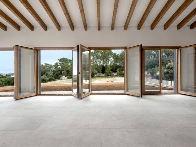 4 bedroom Finca/Country House for sale in Montuïri with pool - € 2,300,000 (Ref: 8108792)