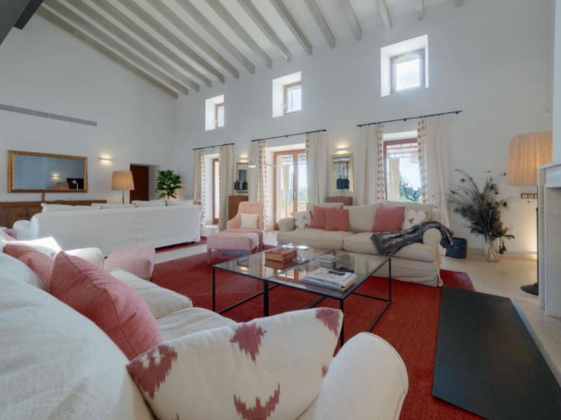 5 soveværelse Finca/Landehus til salg i Buger med swimmingpool garage - € 7.000.000 (Ref: 8117603)