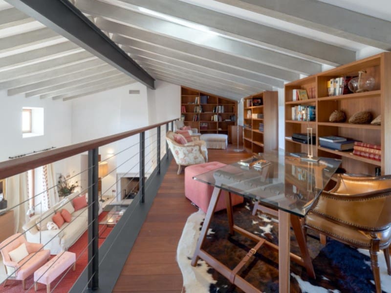 5 soveværelse Finca/Landehus til salg i Buger med swimmingpool garage - € 7.000.000 (Ref: 8117603)