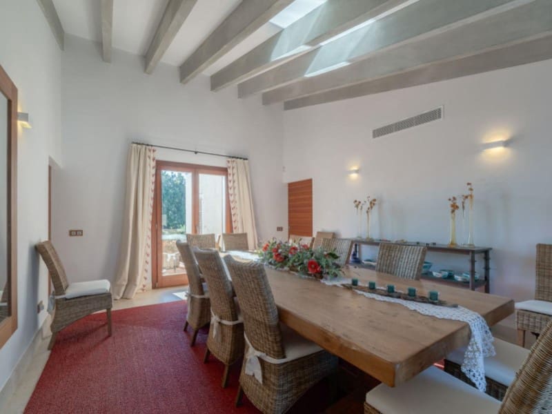 5 soveværelse Finca/Landehus til salg i Buger med swimmingpool garage - € 7.000.000 (Ref: 8117603)