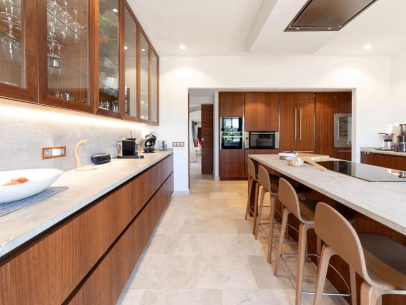 5 soveværelse Finca/Landehus til salg i Buger med swimmingpool garage - € 7.000.000 (Ref: 8117603)