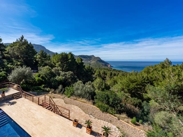 6 soveværelse Finca/Landehus til salg i Banyalbufar med swimmingpool - € 1.600.000 (Ref: 8124474)