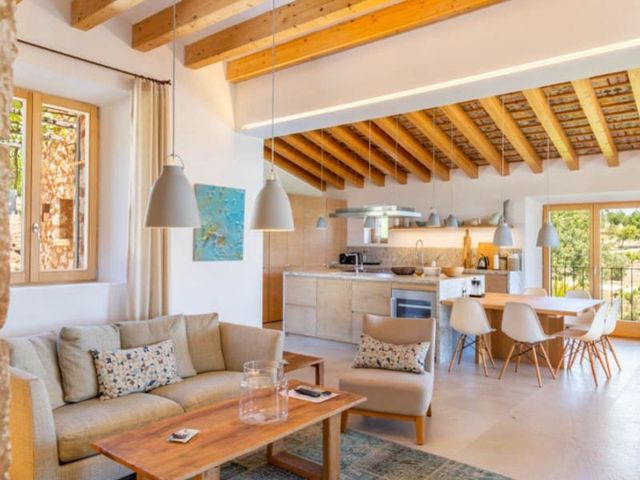 5 soverom Finca/Herregård til salgs i Santa María del Camí med svømmebasseng garasje - € 9 000 000 (Ref: 8140832)