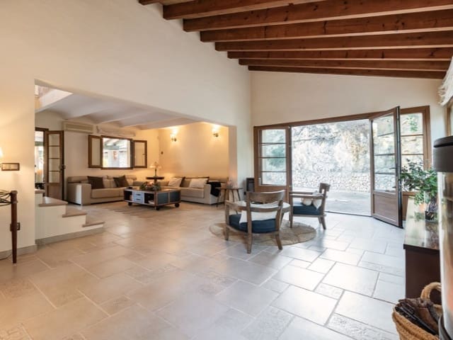 4 soveværelse Finca/Landehus til salg i Calvià Pueblo, Calvià med swimmingpool garage - € 1.995.000 (Ref: 8152561)