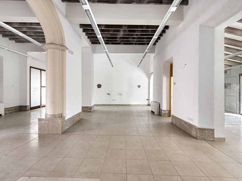 5 soverom Villa til salgs i Campos med svømmebasseng garasje - € 1 295 000 (Ref: 8209850)