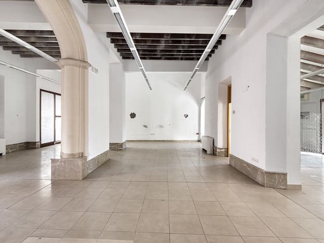 5 soveværelse Villa til salg i Campos med swimmingpool garage - € 1.295.000 (Ref: 8209850)