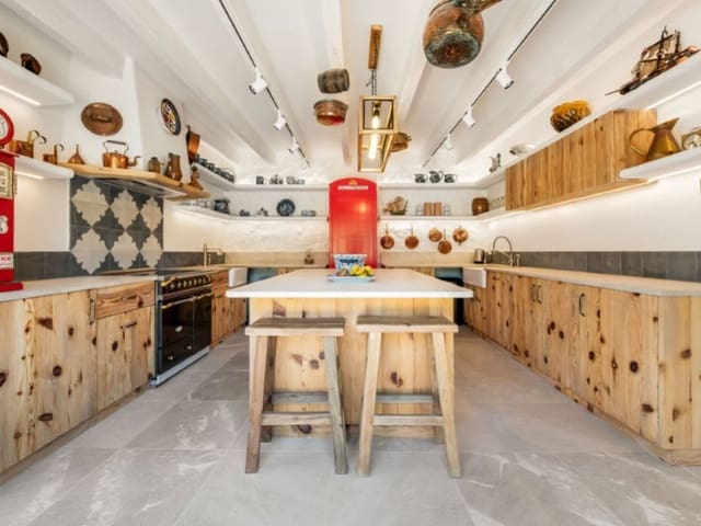 4 Zimmer Finca/Landgut zu verkaufen in Santa María del Camí mit Garage - 3.800.000 € (Ref: 8229231)